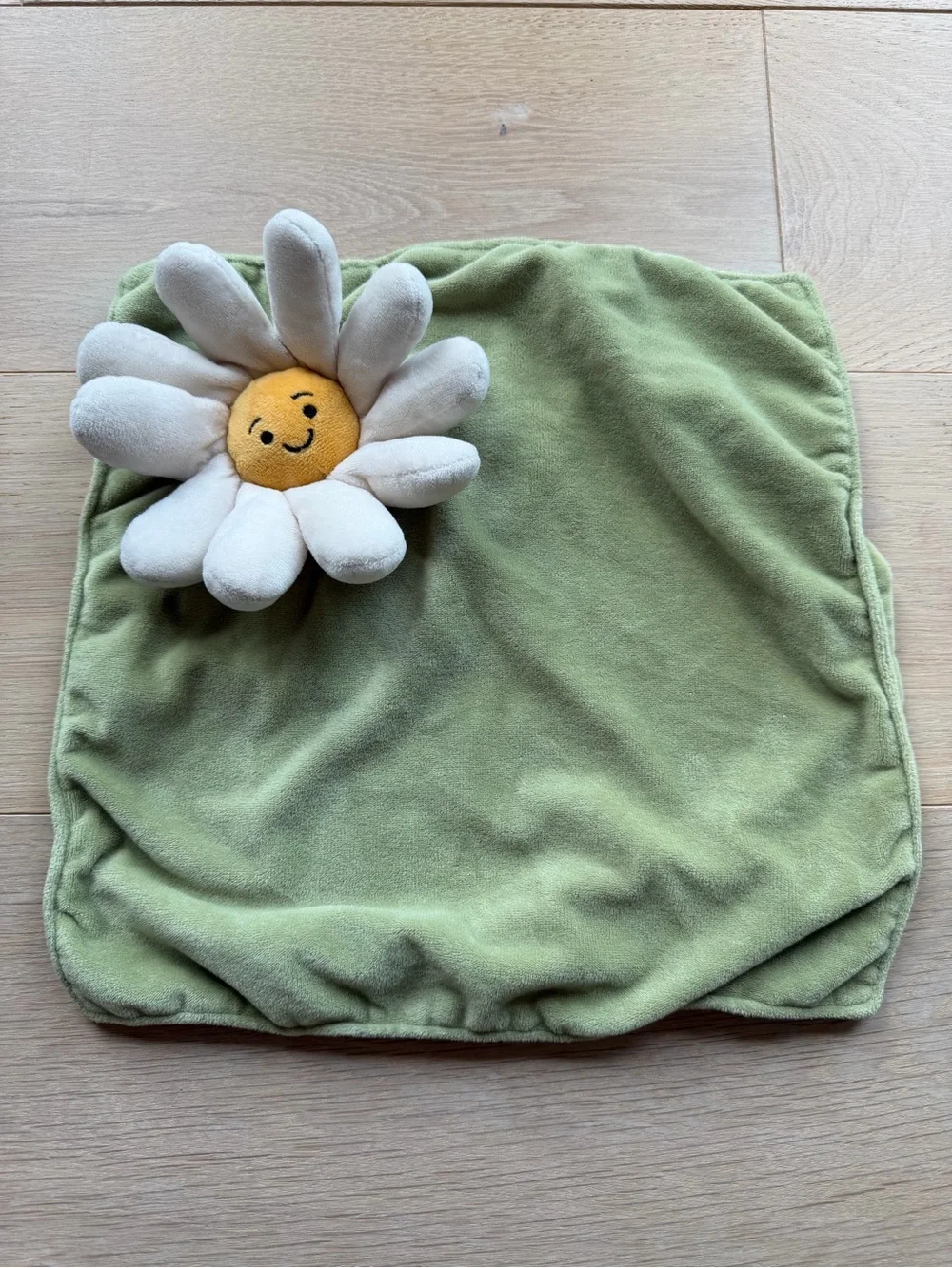 Jellycat Amuseable Daisy Soother / Lovey Security Blanket